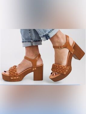 Madden Girl Cabby Women’s Tan Braided Platform Sandals Size 8M